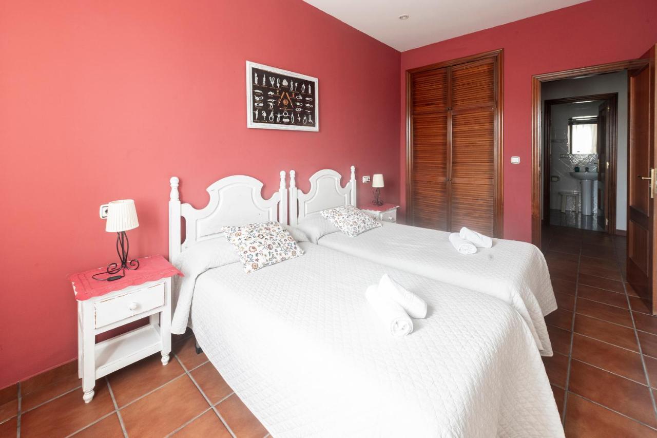 Apartamentos Turisticos La Flor Muros De Nalon Exterior photo